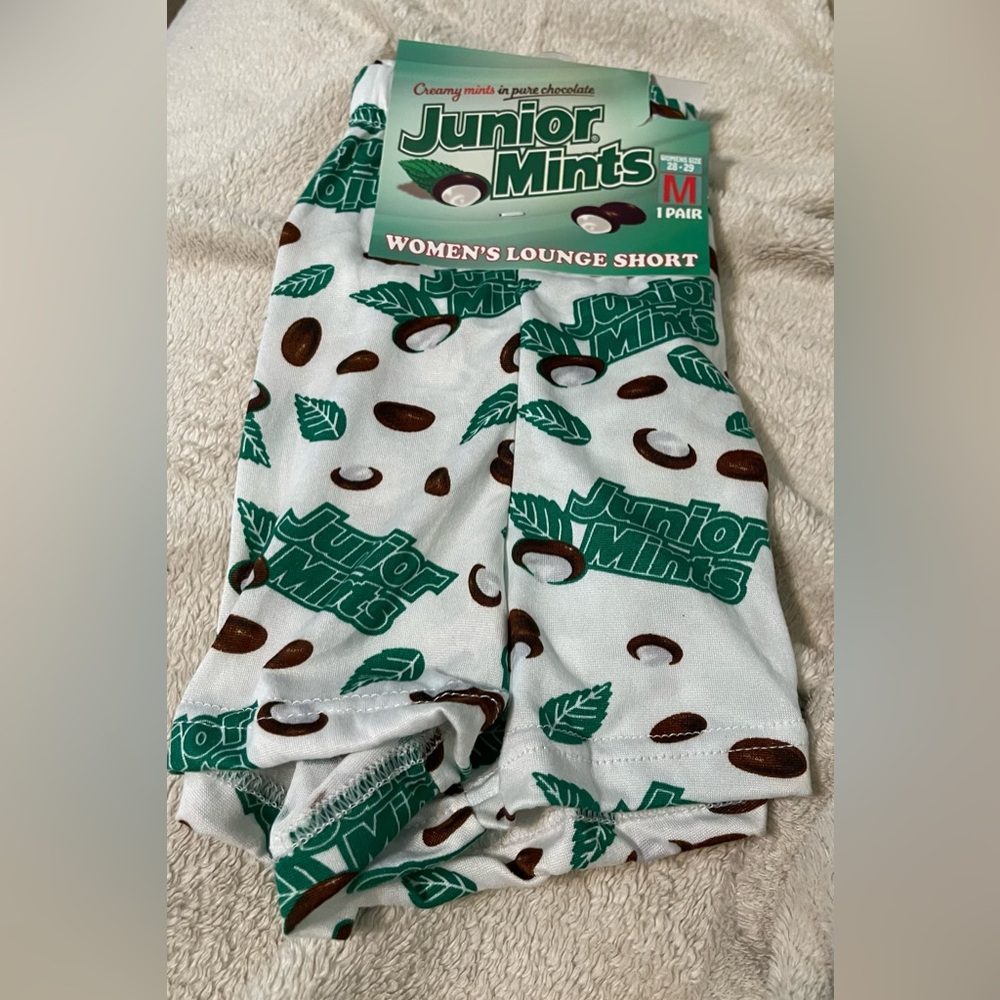 Junior Mints women’s lounge shorts M 28-29